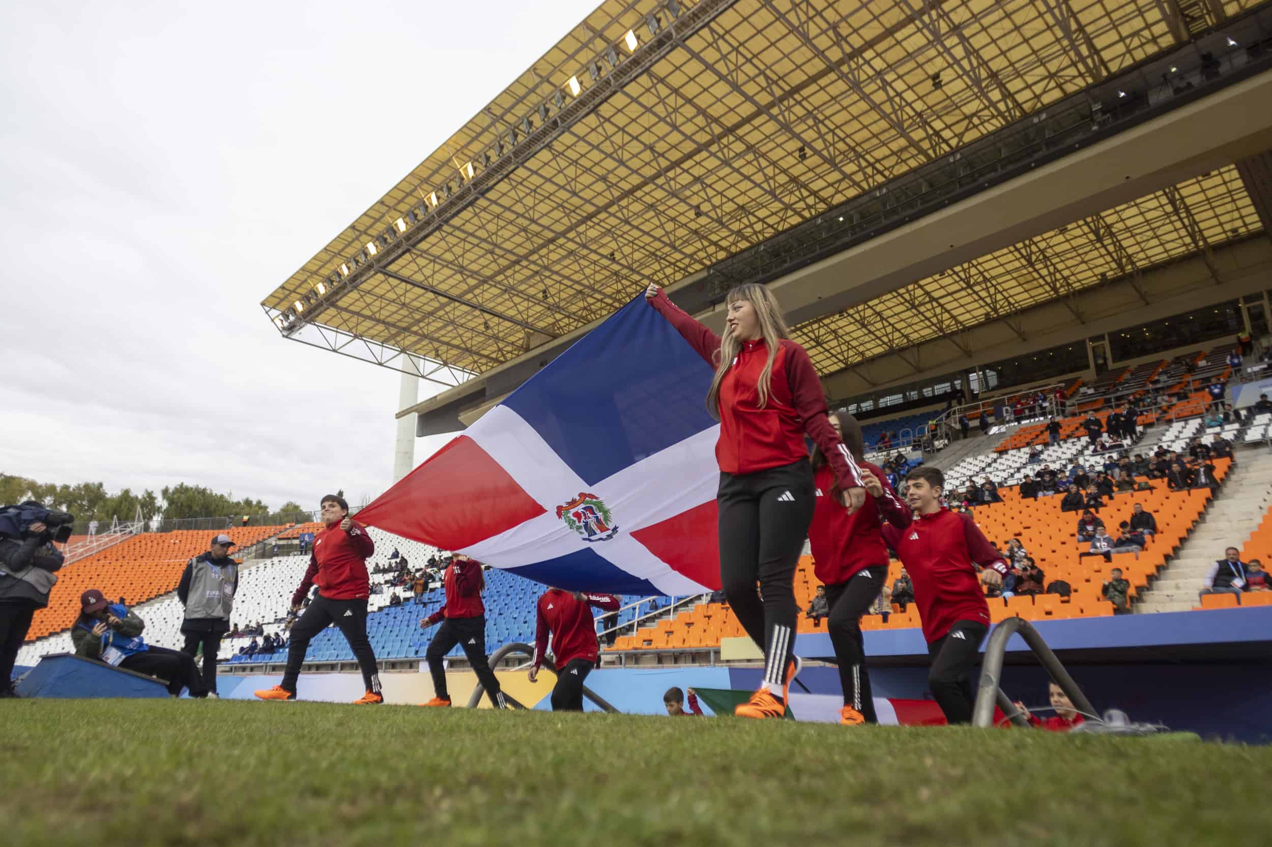 La Bandera Dominicana desfiló por última vez en el el Mundial Sub-20 Argentina 2023.
