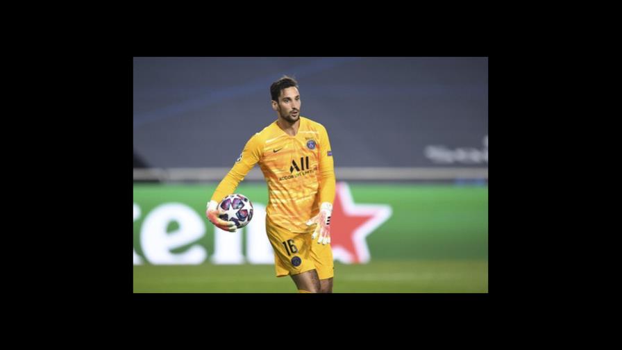 Sergio Rico, arquero del PSG, hospitalizado tras ser golpeado por caballo desbocado Sergio Rico, arquero del PSG, hospitalizado tras ser golpeado por caballo desbocado