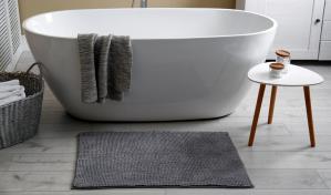 Cómo lavar correctamente tu alfombra de baño