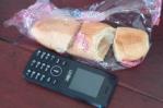 Apresan adolescente de 17 años intentó introducir marihuana y un celular a una cárcel en RD