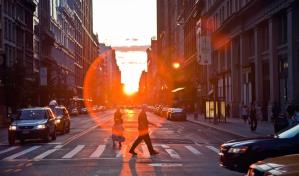 El Manhattanhenge regala a Nueva York su mejor puesta de sol del año El Manhattanhenge regala a Nueva York su mejor puesta de sol del año
