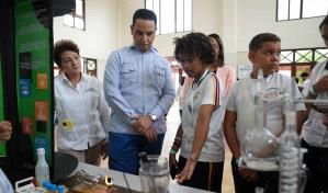 Ministerio de Energía y Minas fomenta innovaciones estudiantiles en Segunda Feria Científica 2023