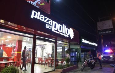 Asaltan La Plaza del Pollo del KM 17 de la autopista Duarte - Diario Libre