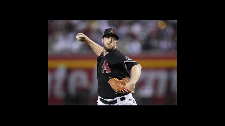 Kelly poncha a 10 en triunfo de Diamondbacks sobre Medias Rojas