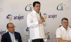 David Collado califica como “abuso” que un dominicano tenga que pagar hasta US$1,700 por un boleto desde NY a RD