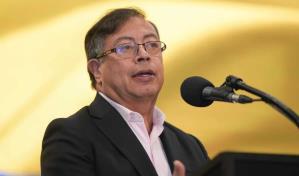 Petro pide a funcionarios señalados de corrupción dejar sus cargos en el Gobierno