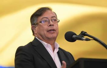 Petro ordena no reanudar el cese el fuego con disidencia FARC tras escalada de violencia