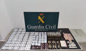 Intervienen cerca de 500 pastillas y 97 ampollas potenciadoras sexuales a un dominicano en Bilbao