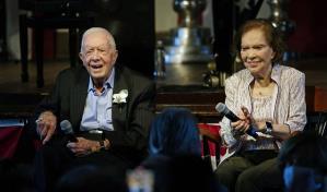 Jimmy Carter y su esposa están en el último capítulo de sus vidas, pero siguen tomados de la mano