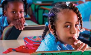 Escuela pública y colegio privado