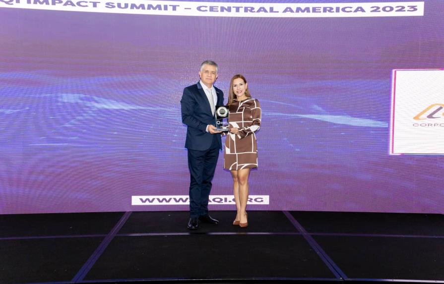 Galletas Dino es galardonada como Empresa Centroamericana del año 2023
