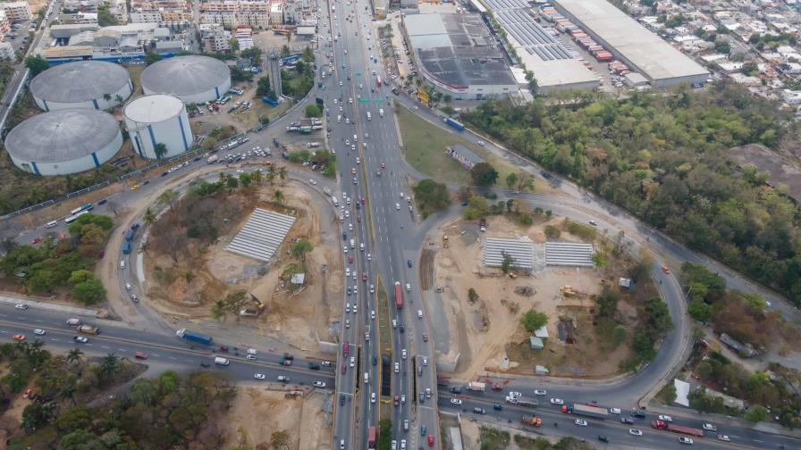 Obras Públicas dice amplicación kilómetro 9 de Autopista Duarte avanza en tiempo previsto