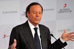 La Fiscal&iacute;a de la Audiencia Nacional espa&ntilde;ola investiga una denuncia contra Julio Iglesias