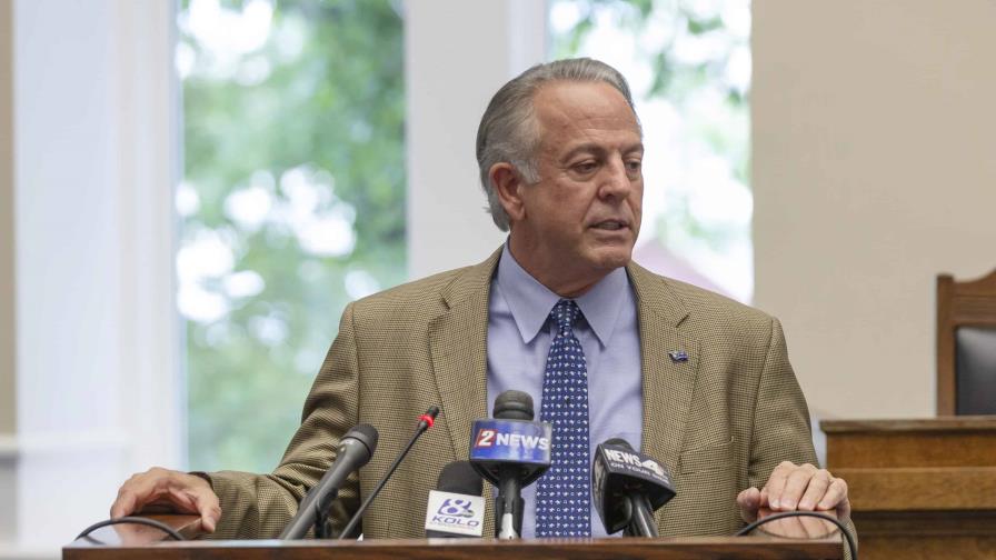 Gobernador republicano de Nevada aprueba protecciones al aborto