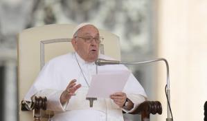 El papa pide a los políticos católicos abordar la migración con fraternidad