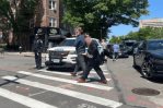 Un hombre de 65 años mata a tiros a un ladrón en una calle de Queens en Nueva York Un hombre de 65 años mata a tiros a un ladrón en una calle de Queens en Nueva York