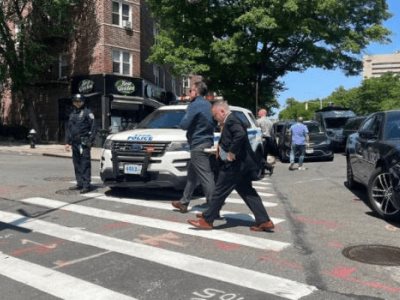 Hombre de 65 años mata a un «ladrón» en Queens, NY