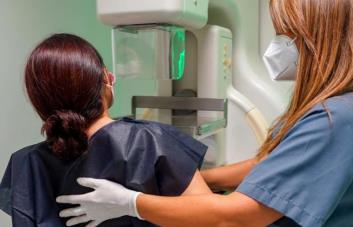 ¿Mamografías a los 40? Nueva pauta para la detección del cáncer de seno genera debate