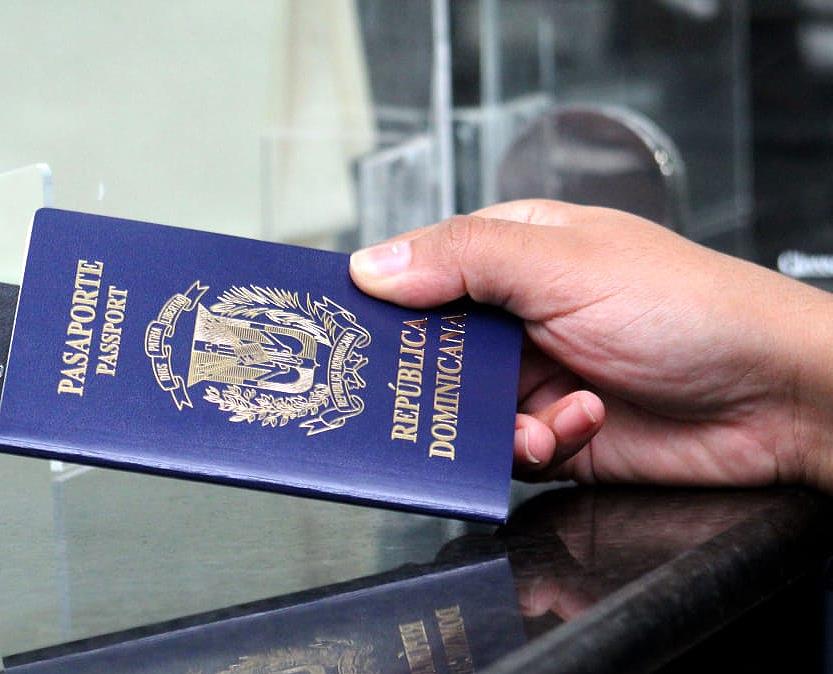 Pasaportes selecciona dos empresas para la elaboración de las libretas