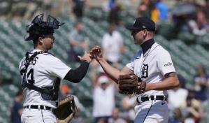 Rogers y Marisnick lideran victoria de Tigres ante Rangers