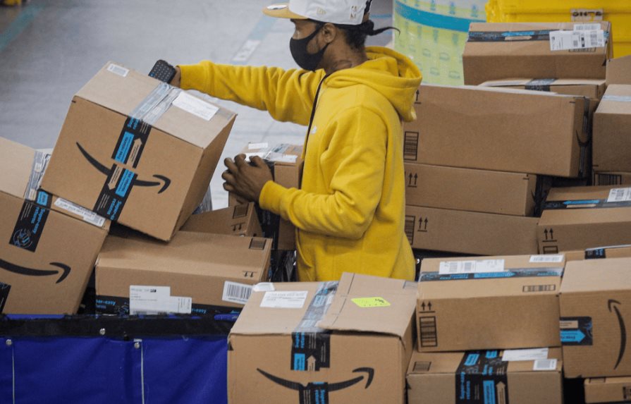 Empleados de Amazon harán huelga por flexibilidad en el trabajo y más compromiso climático