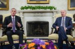 Biden y McCarthy buscan apoyo de sus partidos para aprobar ley de presupuesto