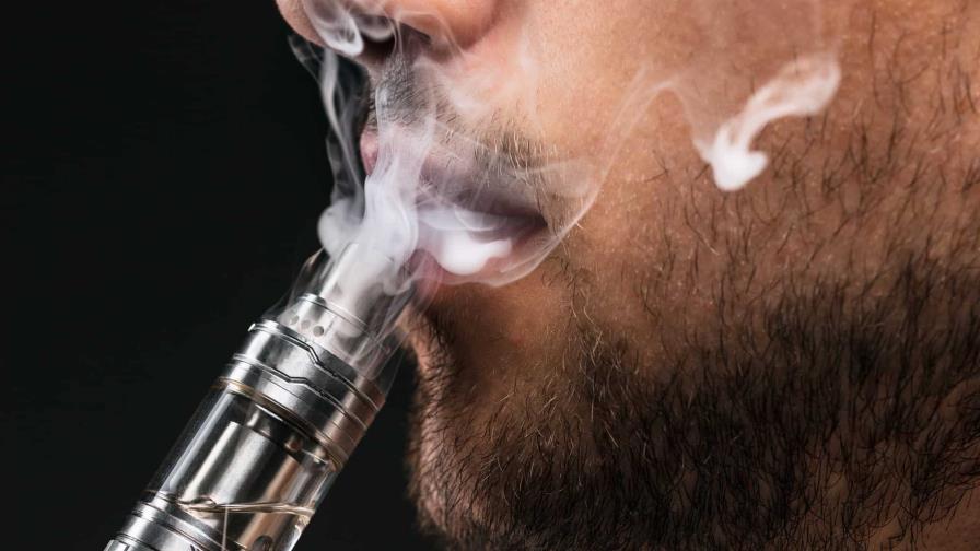 Salud Pública insta a jóvenes a evitar consumo de hookah, vapes y cigarrillos tradicionales