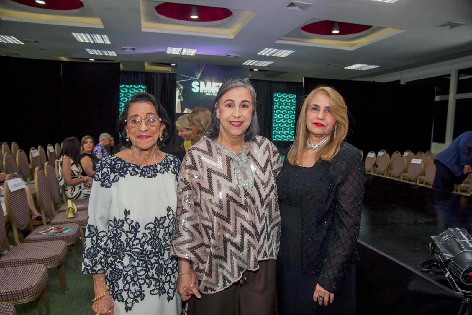 1 Olga Cruz Nerys Díaz y Rosa Fernández.