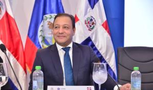 Foro de Presidentes de Poderes Legislativos de Centroam&eacute;rica reconoce a Abel Mart&iacute;nez