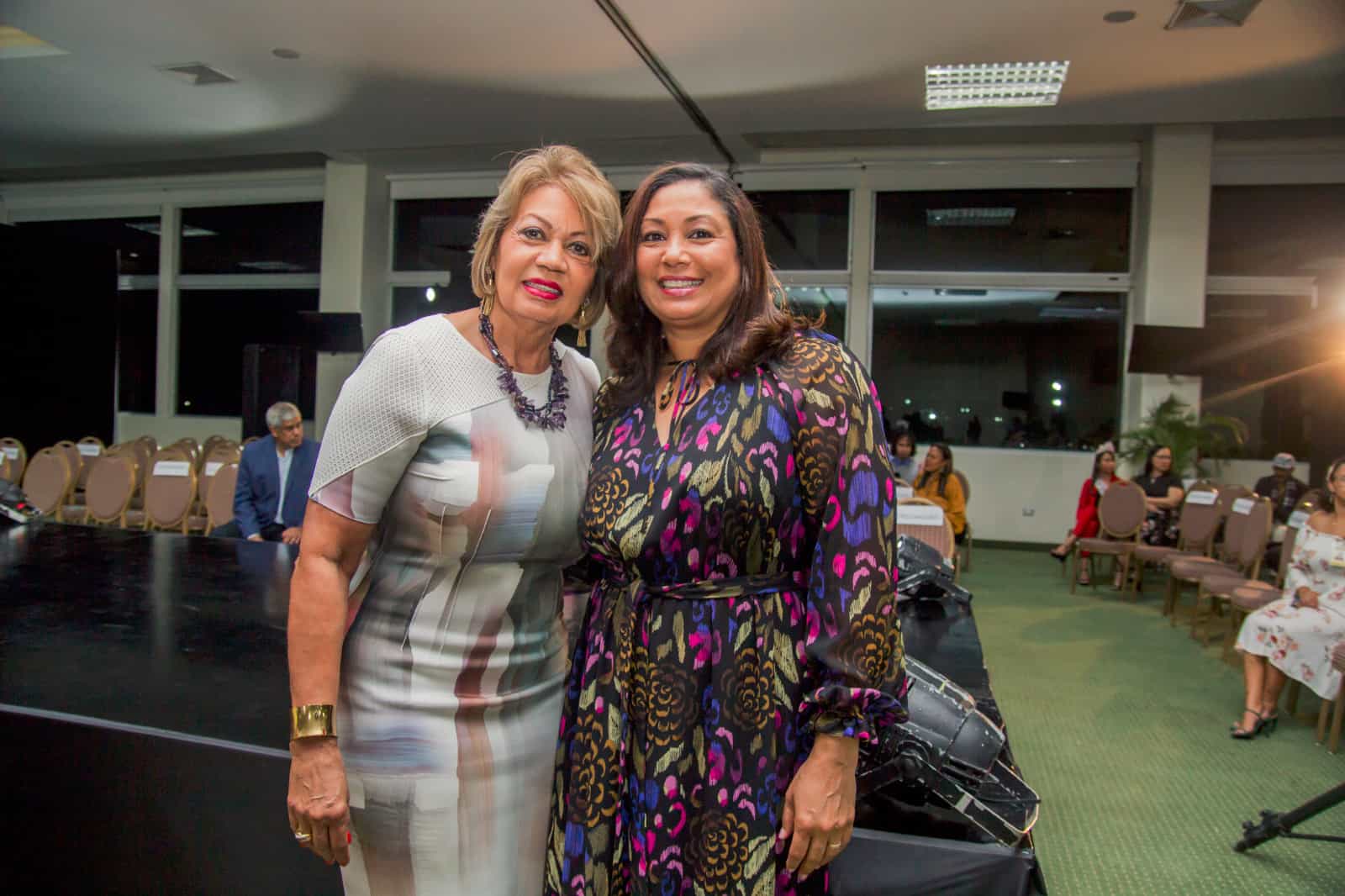 Aurina de Hiraldo y Alfy Amaro.