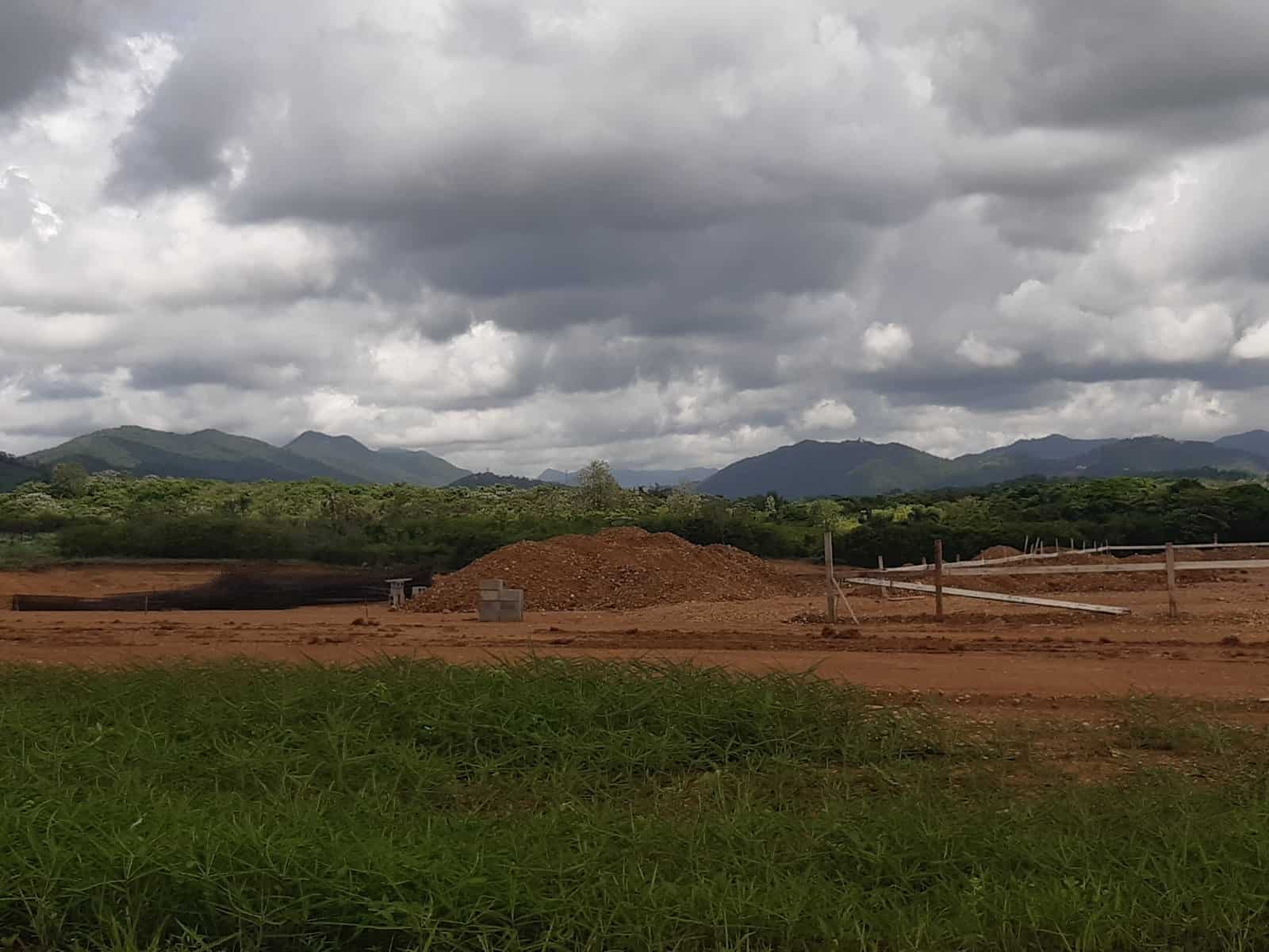 Desde hace meses se hace movimiento de tierra para condicionar el lugar.