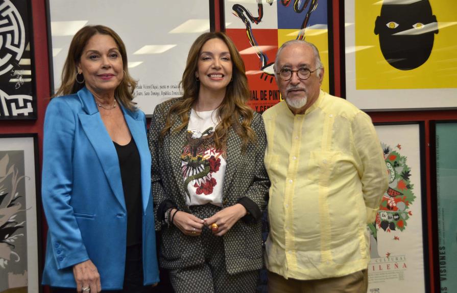Gabriela Llanos presenta en Santiago su libro "Cuando nos hicimos inmortales"