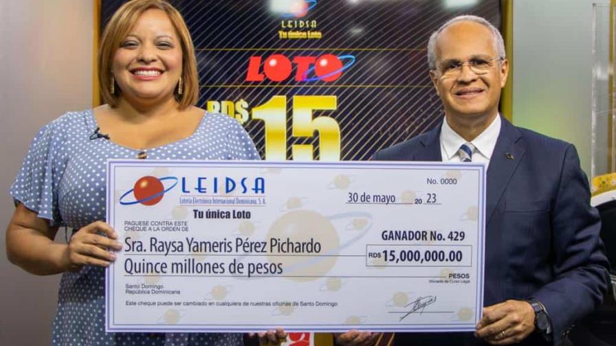 Leidsa entrega RD$15 millones a ama de casa