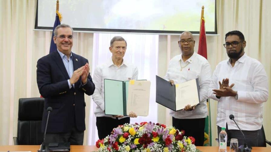 RD y Guyana acuerdan vuelos, cooperación energética y consulta política