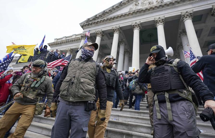 Condenan a extremista a tres años de cárcel por asalto al Capitolio de EEUU