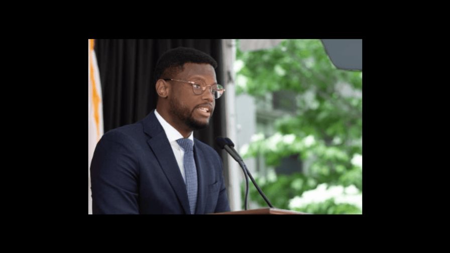 Abogado dominicano presenta discurso en la graduación de la Escuela de Derecho de Harvard Abogado dominicano presenta discurso en la graduación de la Escuela de Derecho de Harvard