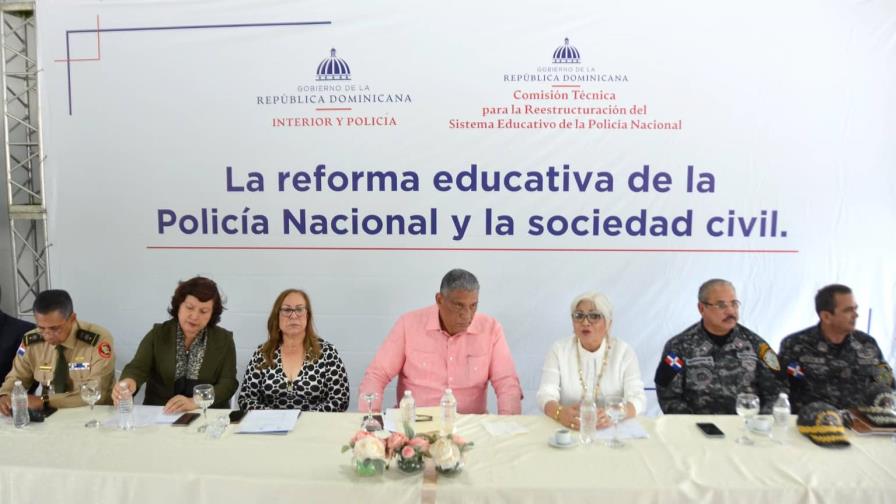 Forman más de mil agentes policiales en manejo de ira y solución pacífica de conflictos