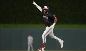 Los Mellizos superan 7-6 a Guardianes, con elevado de Willi Castro