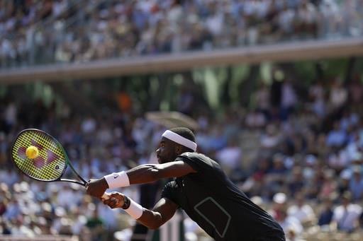 Usan la inteligencia artificial para proteger a tenistas de ciberacoso en Roland Garros