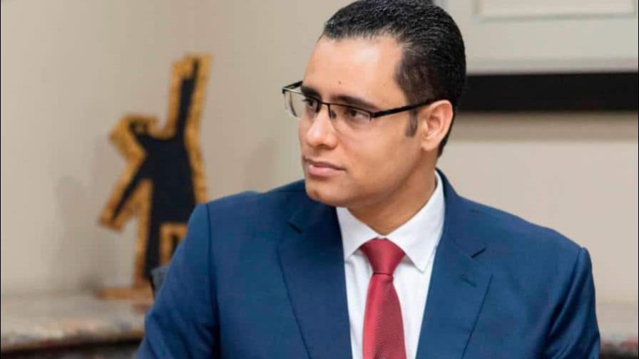 Luis Abinader felicita a Juan Ariel Jiménez por su designación como profesor de Harvard Luis Abinader felicita a Juan Ariel Jiménez por su designación como profesor de Harvard