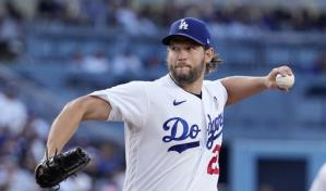 Betts conecta 2 jonrones y Kershaw vence a Yanquis por 1ra vez