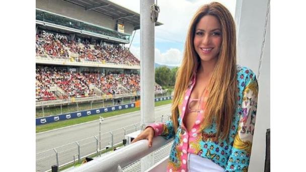 Shakira reaviva rumores con Lewis Hamilton con viaje a Barcelona