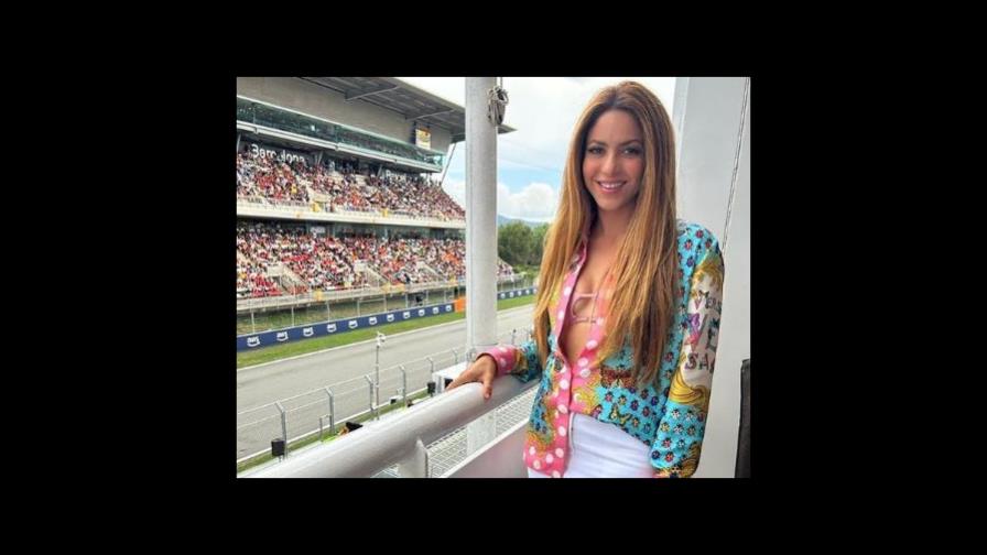 Shakira reaviva rumores con Lewis Hamilton con viaje a Barcelona