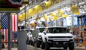GM invertirá 1,021 millones de dólares en EEUU para producir nuevas camionetas de gasolina