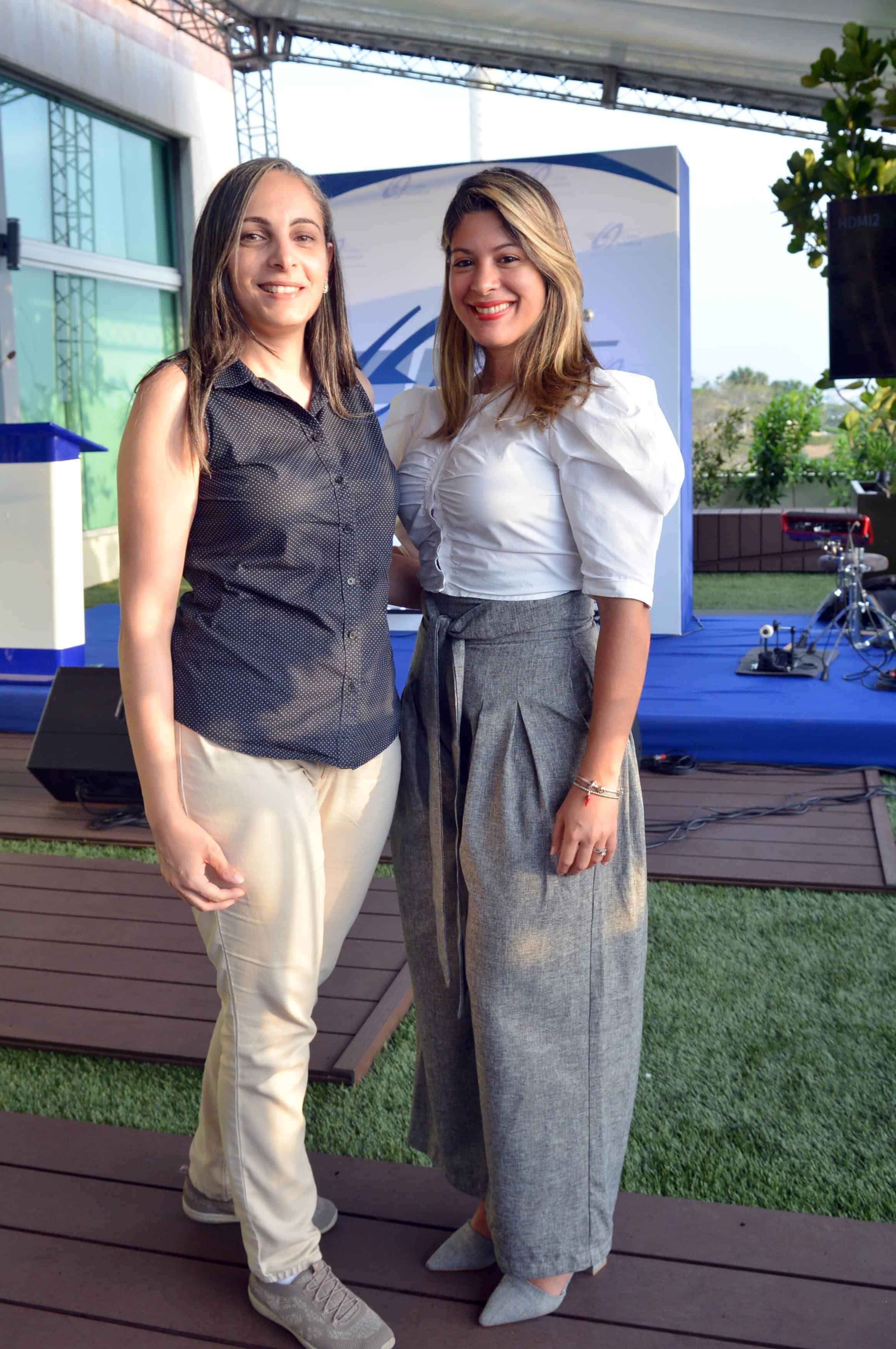 Alina Reyes y Yesenia Guzmán.