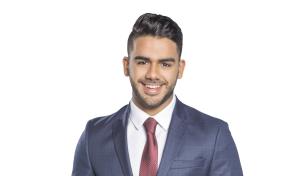 Popular presentador de televisión de Telemundo presenta a su novio
