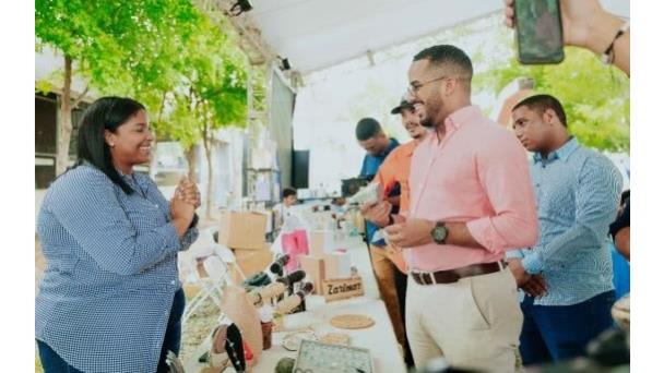Ofrecen préstamos a jóvenes para sus emprendimientos
