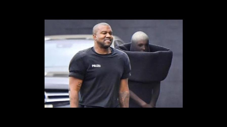 ¿Flow del futuro? Así fue el look de Kanye West y su esposa Bianca Censori para ir a la iglesia