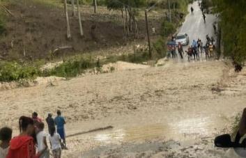 Hallan cadáver de hombre arrastrado por las aguas del río Yaque del Sur