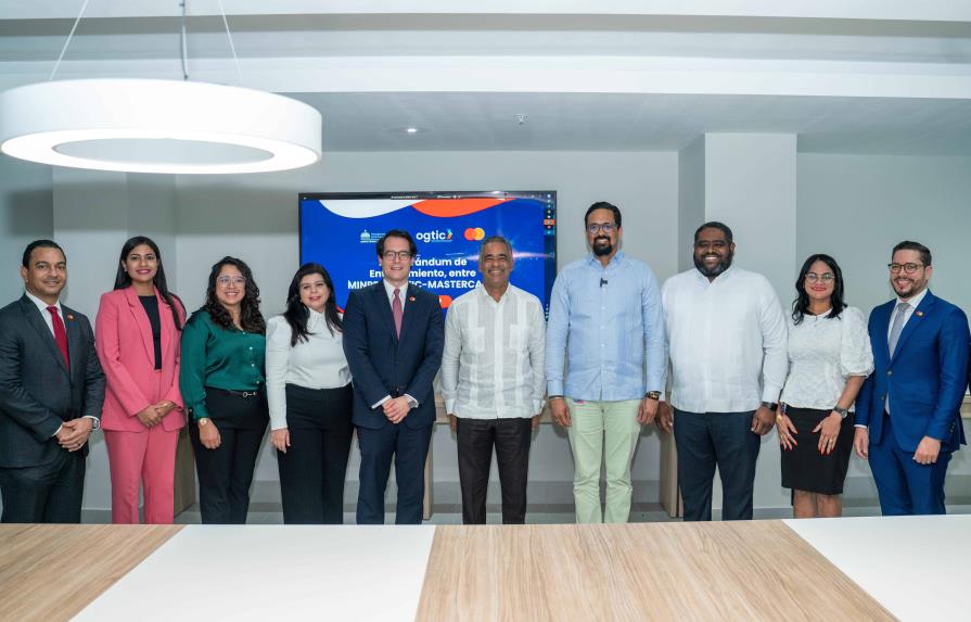 Gobierno dominicano firma acuerdo con Mastercard para impulsar la transformación digital